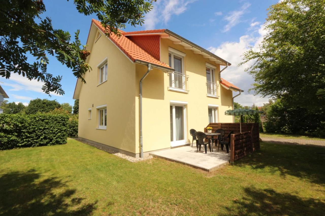 Ferienhaus Ahorn Mit Garten In Зиновиц Екстериор снимка