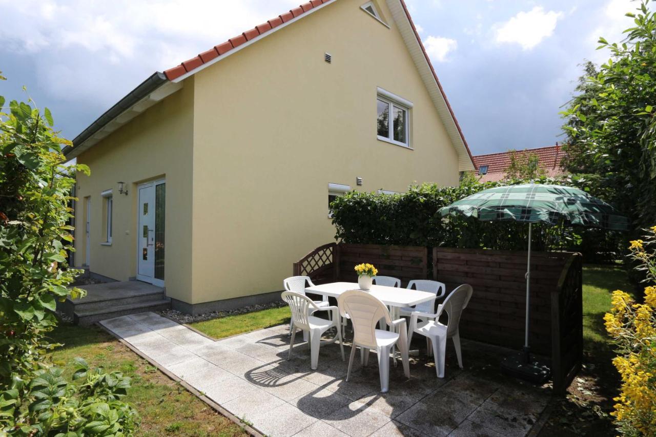 Ferienhaus Ahorn Mit Garten In Зиновиц Екстериор снимка