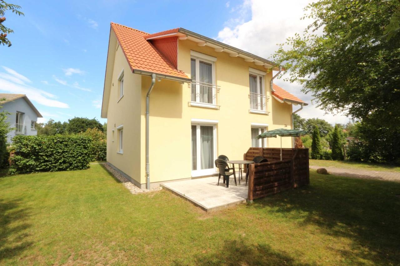 Ferienhaus Ahorn Mit Garten In Зиновиц Екстериор снимка