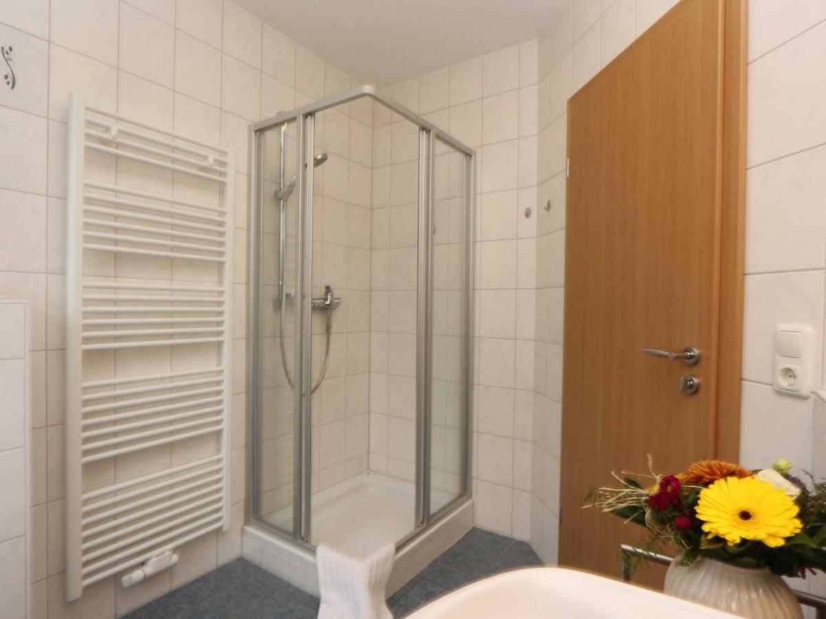Ferienhaus Ahorn Mit Garten In Зиновиц Екстериор снимка