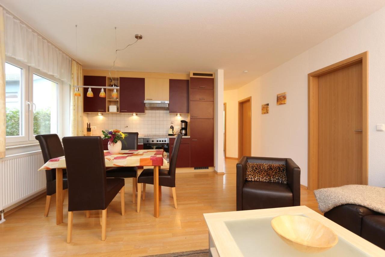 Ferienhaus Ahorn Mit Garten In Зиновиц Екстериор снимка
